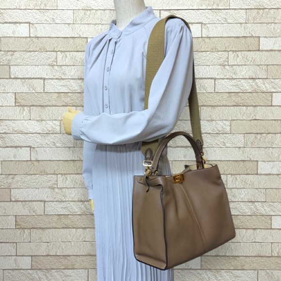 Fendi Peekaboo X-Lite Shoulder Bag Leather 8BN310 Brown Women's FENDI 2way - Picture 2 of 14